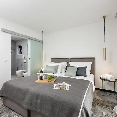 Ferienhaus Omnia Mit Whirlpool By Interhome