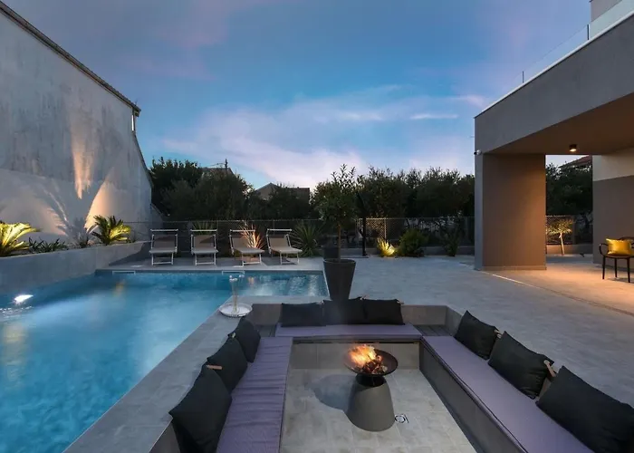 Omnia Mit Whirlpool By Interhome Holiday home Zadar