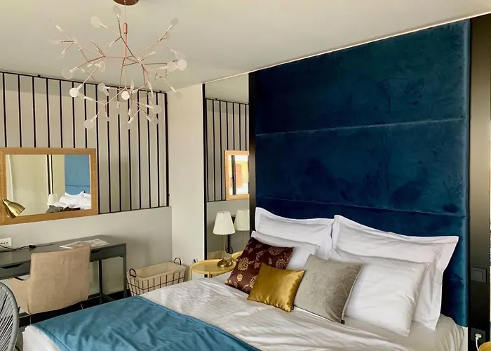 Omnia Mit Whirlpool By Interhome Zadar