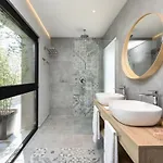 Omnia Mit Whirlpool By Interhome