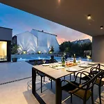 Hébergement de vacances Omnia Mit Whirlpool By Interhome *