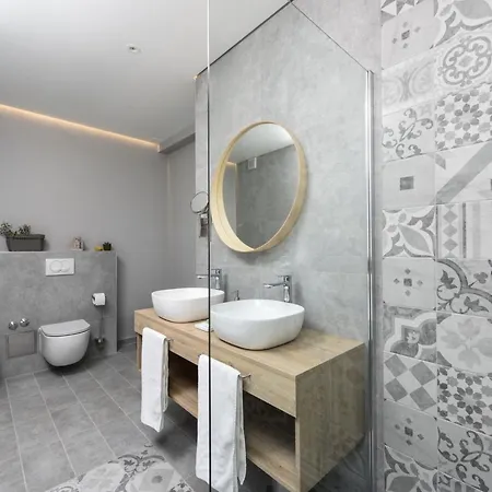 Omnia Mit Whirlpool By Interhome * Zadar