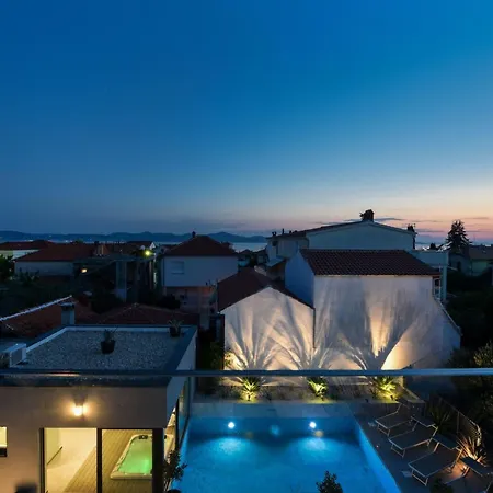 Omnia Mit Whirlpool By Interhome Zadar