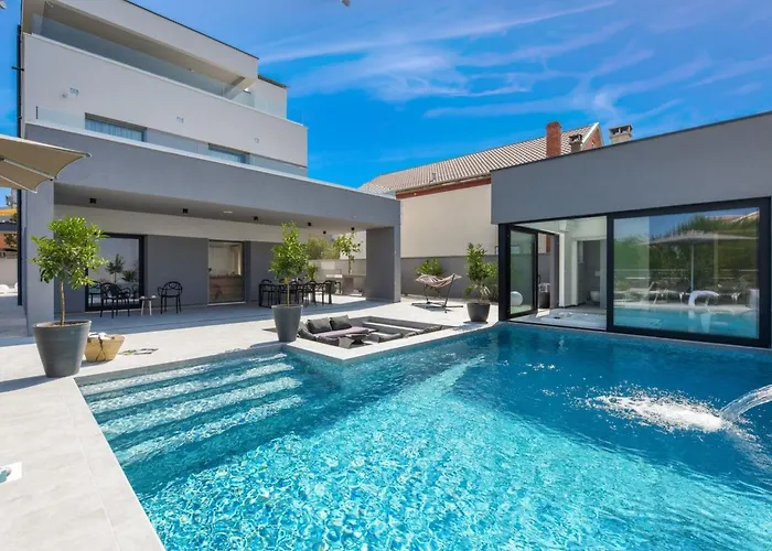 Dom wakacyjny Omnia Mit Whirlpool By Interhome