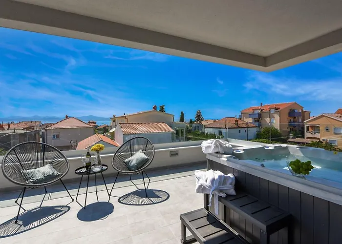 Omnia Mit Whirlpool By Interhome Dom wakacyjny *