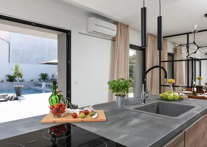 Dom wakacyjny Omnia Mit Whirlpool By Interhome Zadar