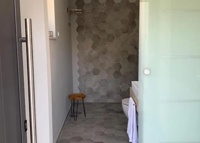 Omnia Mit Whirlpool By Interhome
